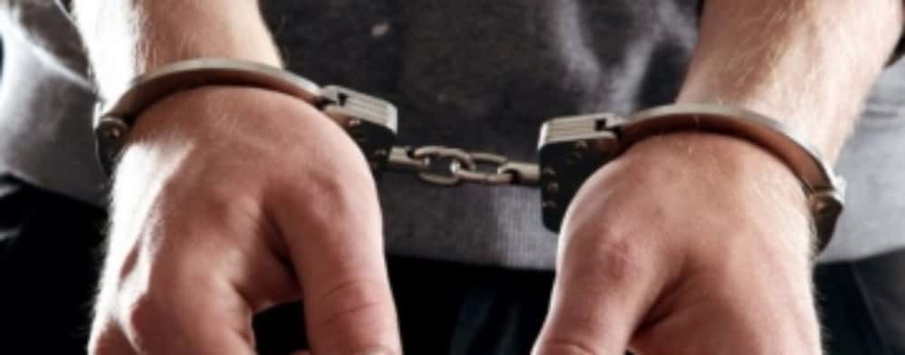 Un tânăr din Ploiești a fost reținut după ce și-a bătut iubita